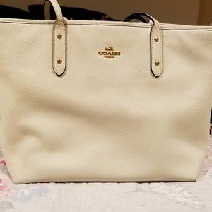 COACH BAG FOR SALE
